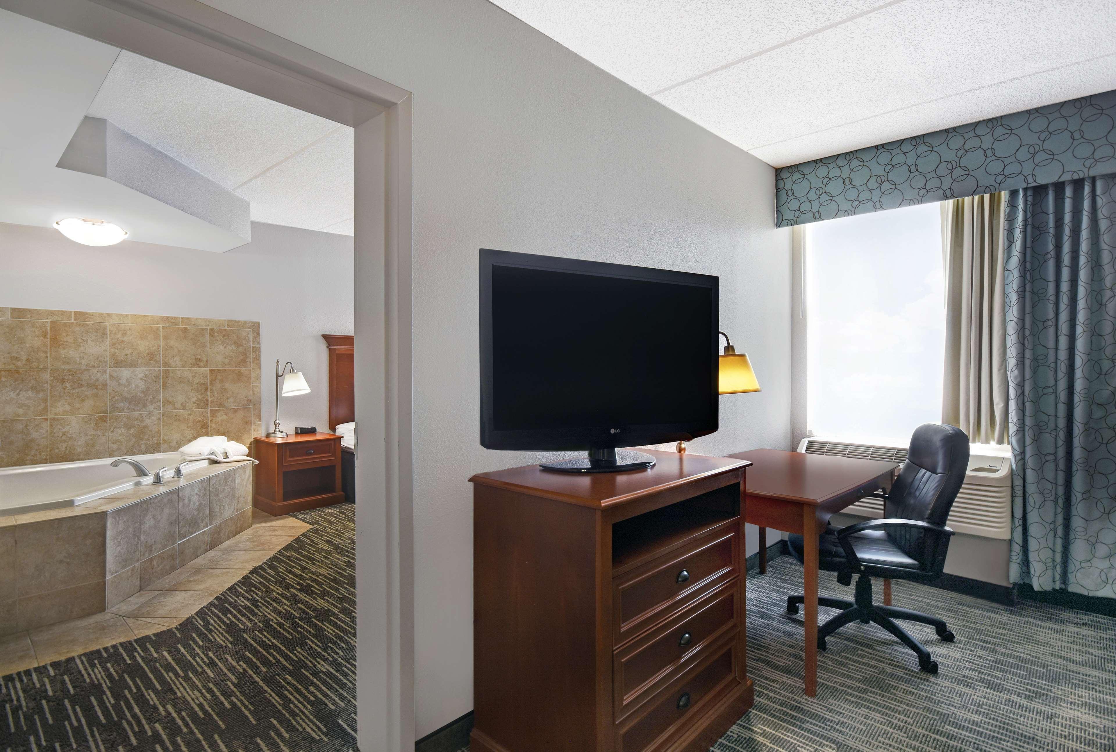 Spark By Hilton Rochester University Area المظهر الخارجي الصورة