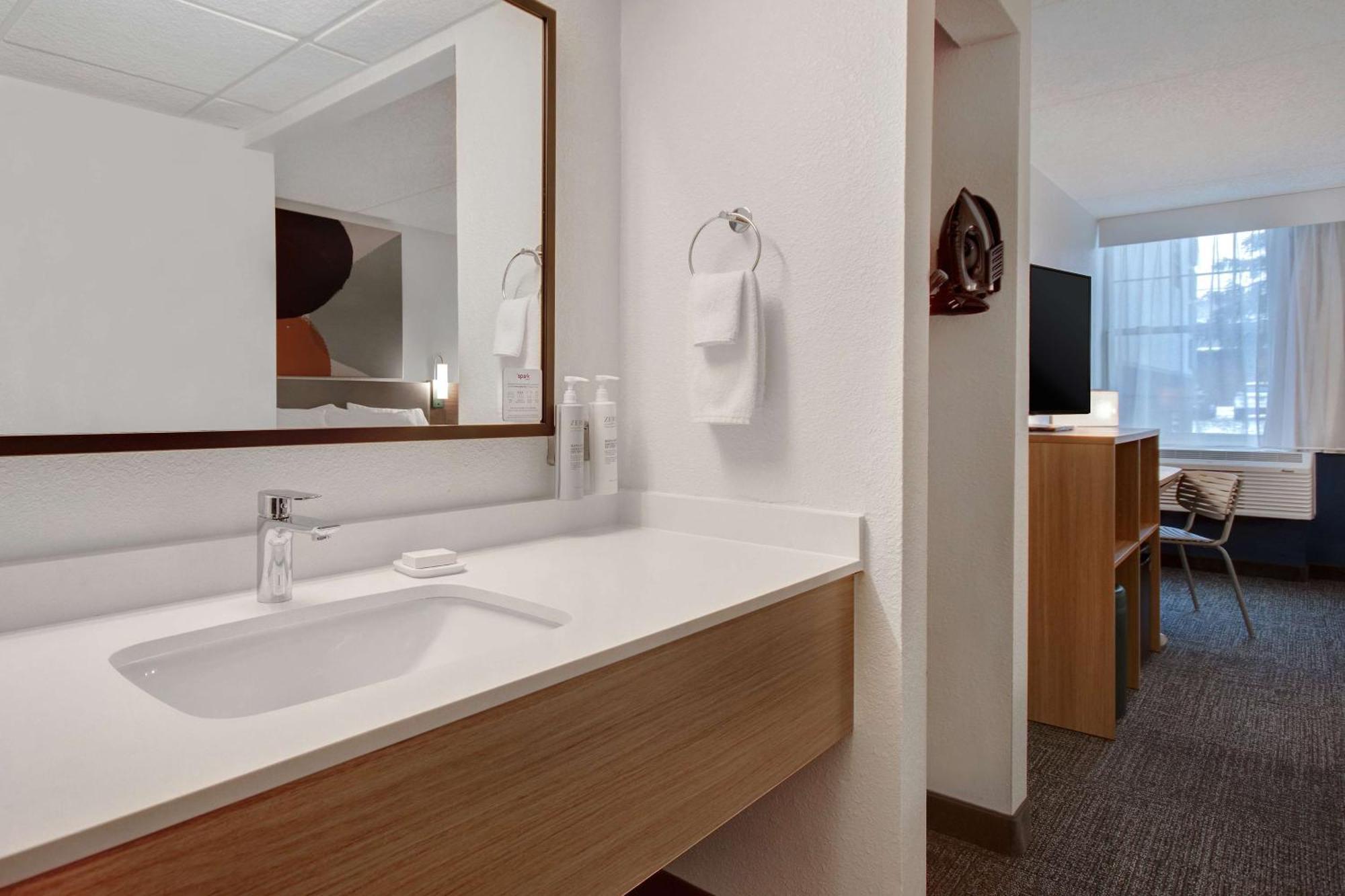 Spark By Hilton Rochester University Area المظهر الخارجي الصورة